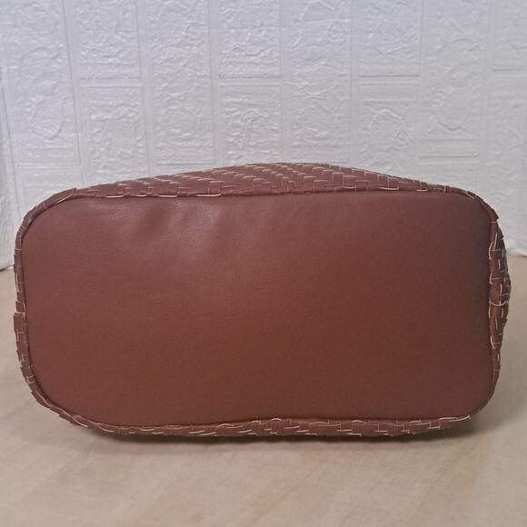 Deux Lux Buttery Soft Weave Hobo Bag w/ Braided Strap in Color Honey New In Bag - Picture 7 of 12